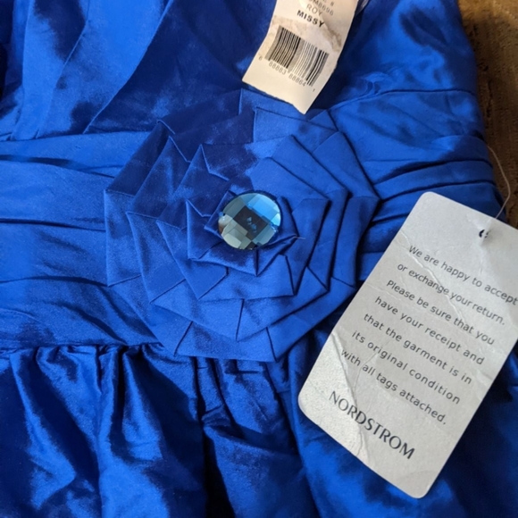 Eliza J Dresses Nwt Nordstroms Eliza J Size 4 Short Royal Blue Prom Gown Poshmark